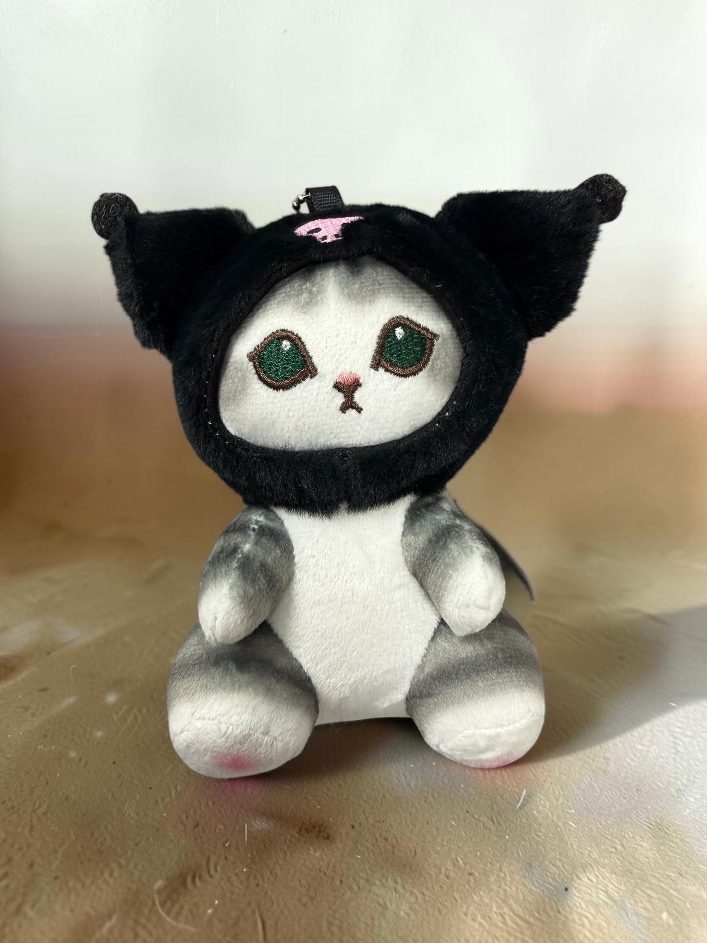 Kawaii Mofu cat plush keychain